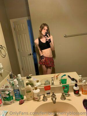 femboycherryblossom photo 301