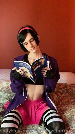femboycherryblossom photo 325