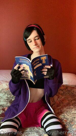 femboycherryblossom photo 326