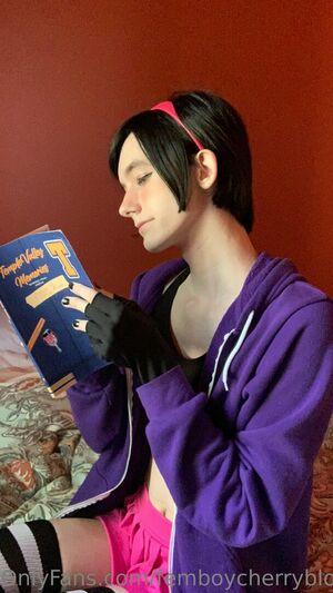 femboycherryblossom photo 336