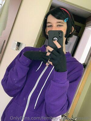 femboycherryblossom photo 346