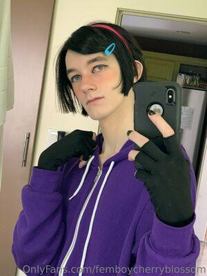 femboycherryblossom photo 347