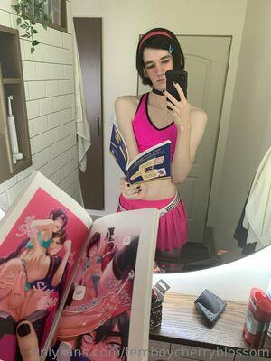 femboycherryblossom photo 356