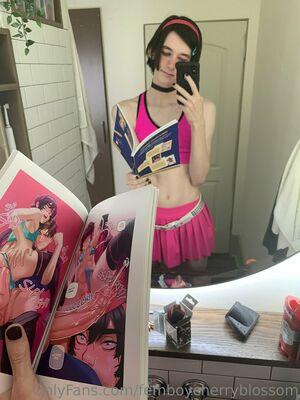 femboycherryblossom photo 357