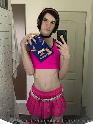 femboycherryblossom photo 360