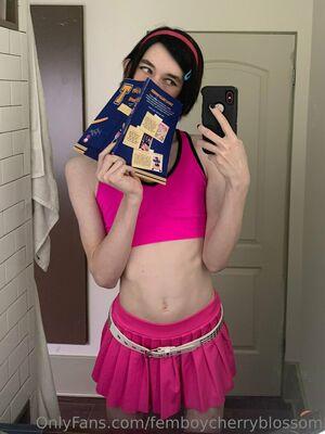 femboycherryblossom photo 363