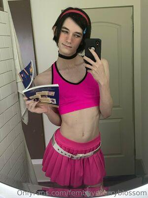 femboycherryblossom photo 365