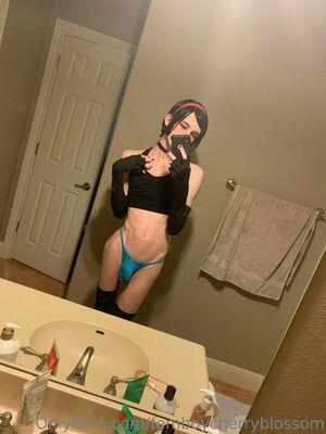 femboycherryblossom photo 369