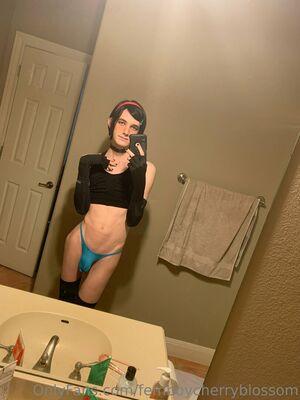 femboycherryblossom photo 371