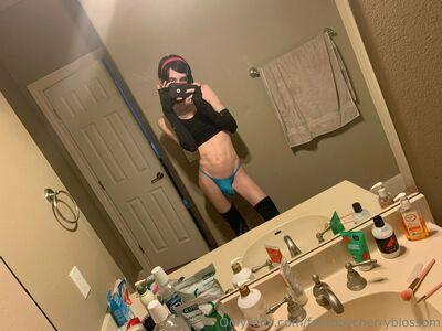 femboycherryblossom photo 385