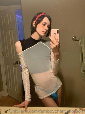 femboycherryblossom photo 440