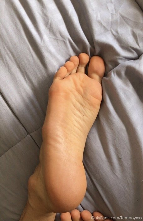 Femboyxxx photo 17
