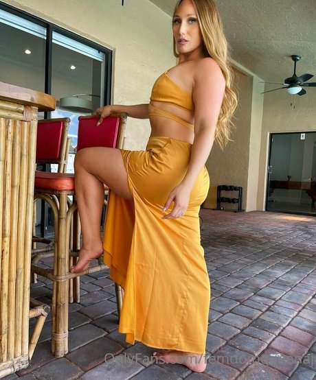 Femdomqueenaj photo 28