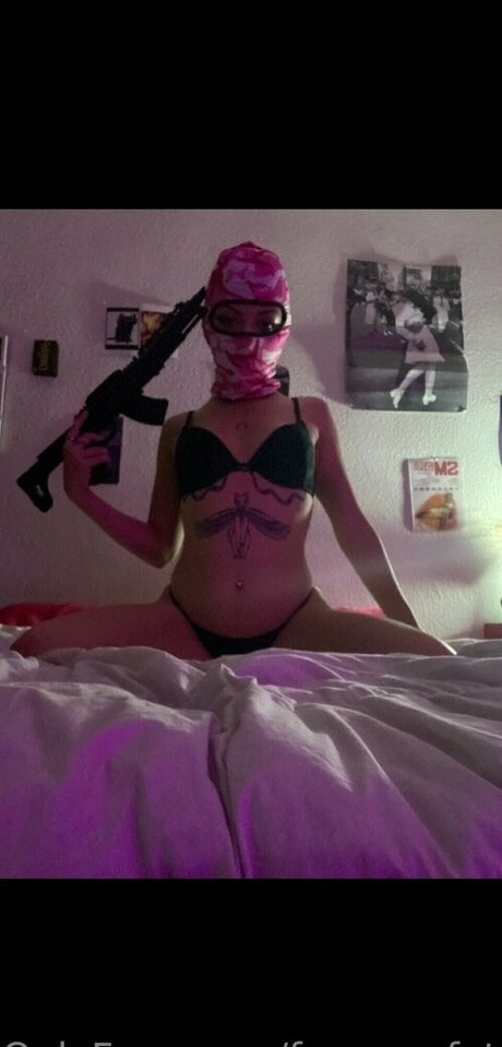 Femme_fatale00 photo 3