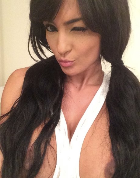 Fernanda Ferrari photo 80