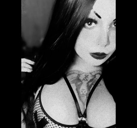 Fernanda Profana photo 7