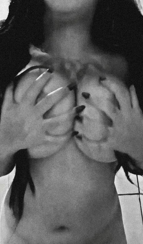 Fernanda Profana photo 11