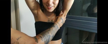 Fetishmachinefemme photo 125