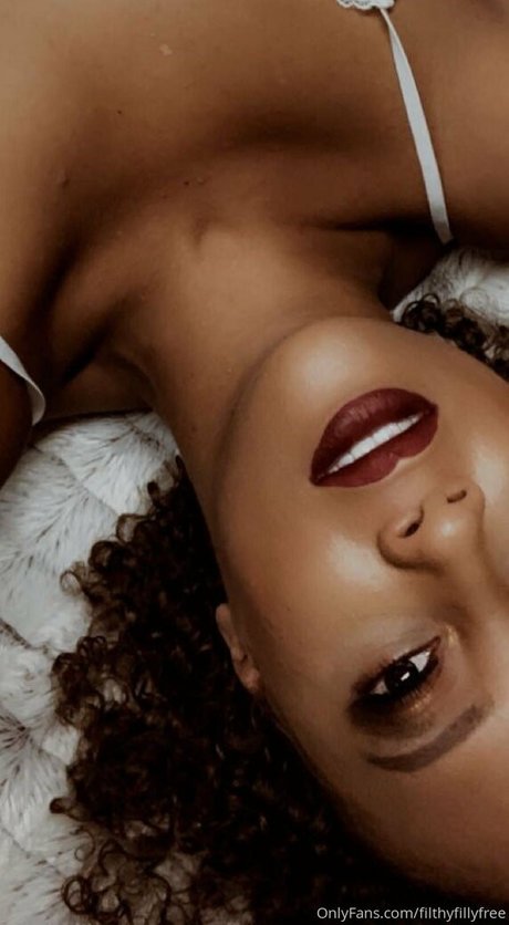 Filthyfillyfree photo 5