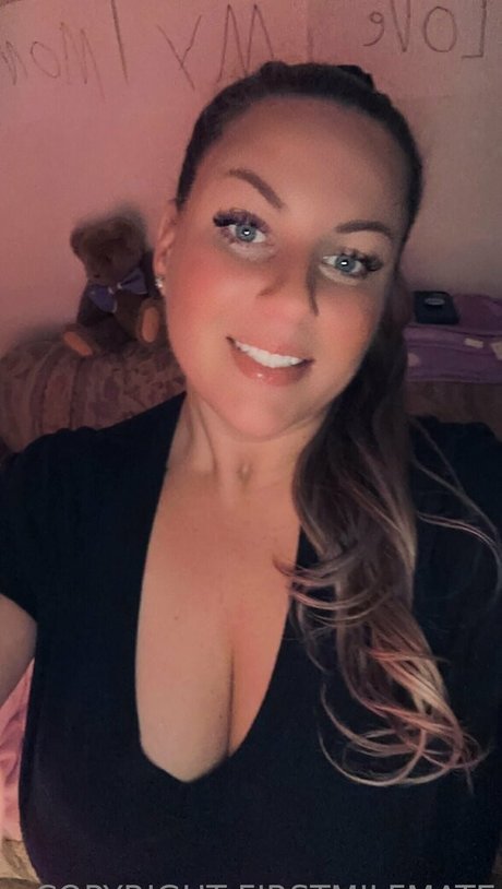 Firstmilfmate photo 12