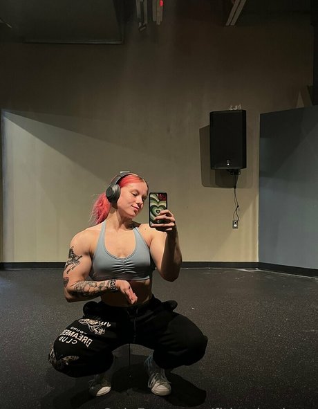 Fitbycharlotte photo 30