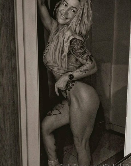 Fitdoll40 photo 6
