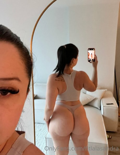 Fitgirl alla photo 3