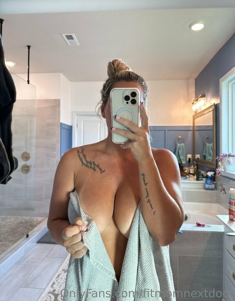 Fitmomnextdoor photo 32