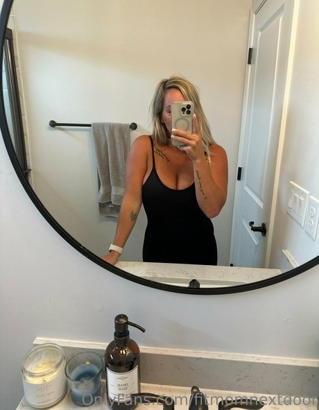 Fitmomnextdoor photo 106