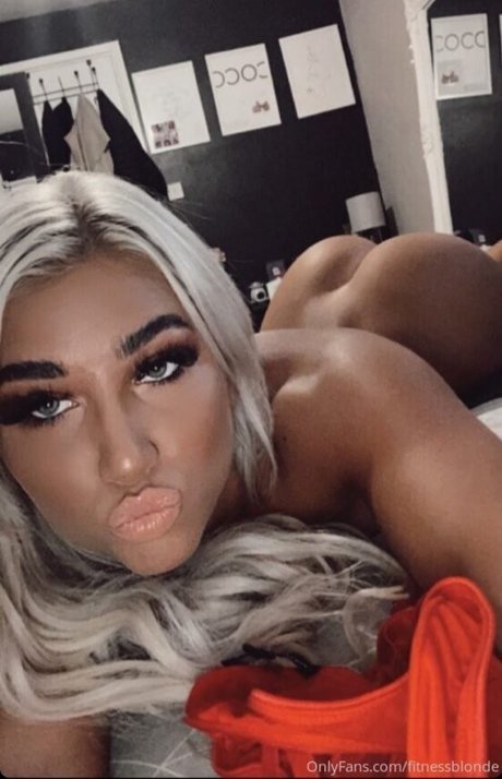 Fitnessblonde photo 22