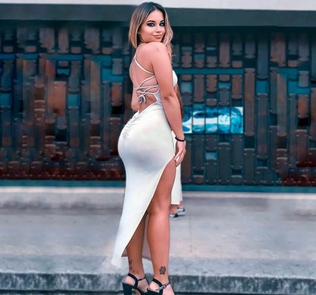 Flavia de Sousa photo 42