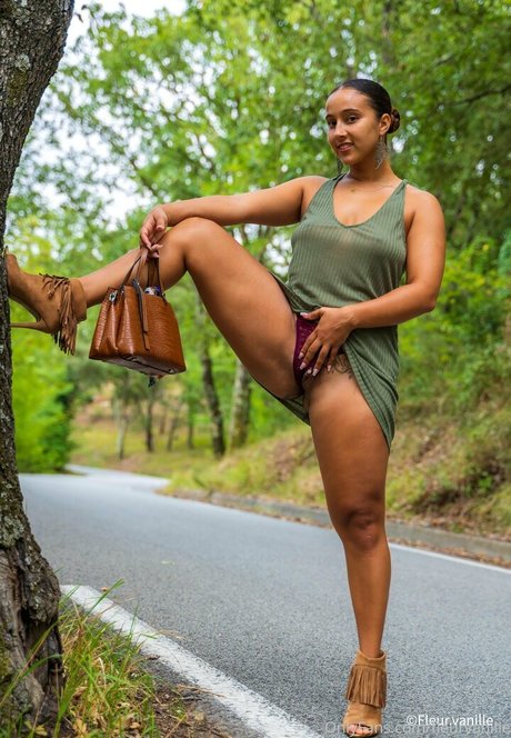 Fleur Vanille photo 15