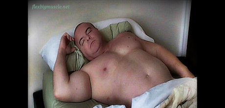 Flexbigmuscle photo 42