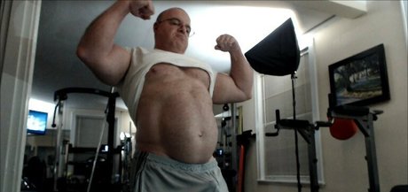 Flexbigmuscle photo 138