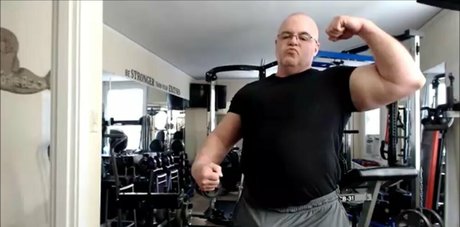 Flexbigmuscle photo 169