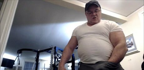 Flexbigmuscle photo 177