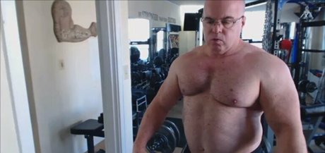 Flexbigmuscle photo 255