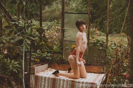 Flora Rodgers photo 41
