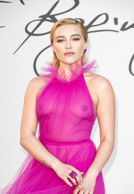 Florence Pugh photo 341