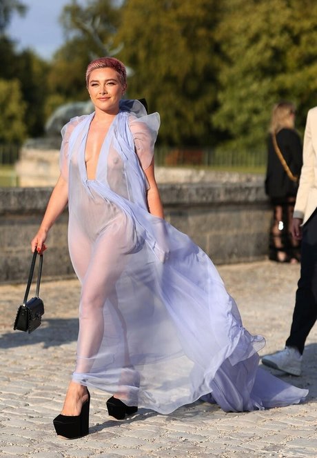 Florence Pugh photo 493