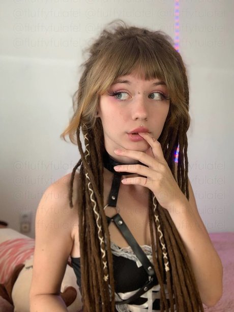 Fluffyfulafel photo 386