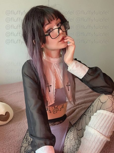 Fluffyfulafel photo 411