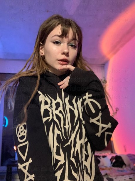 Fluffyfulafel photo 457