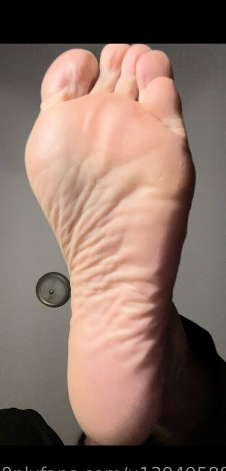 Foot-mistress-miss-b photo 28