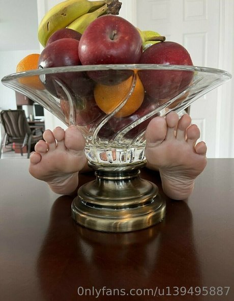 Foot-mistress-miss-b photo 101