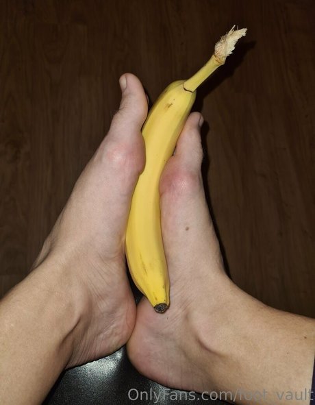 Foot_vault photo 8