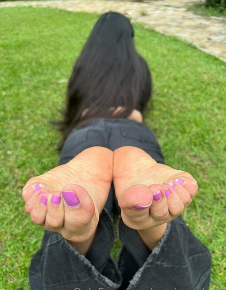 Footfetishtop photo 5