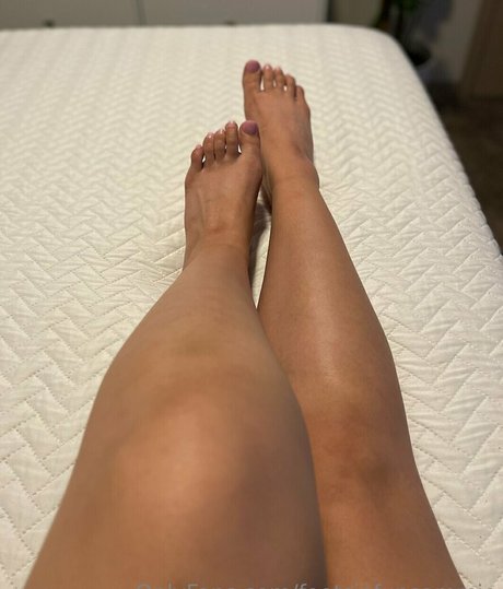 Footsiefunsammie photo 27