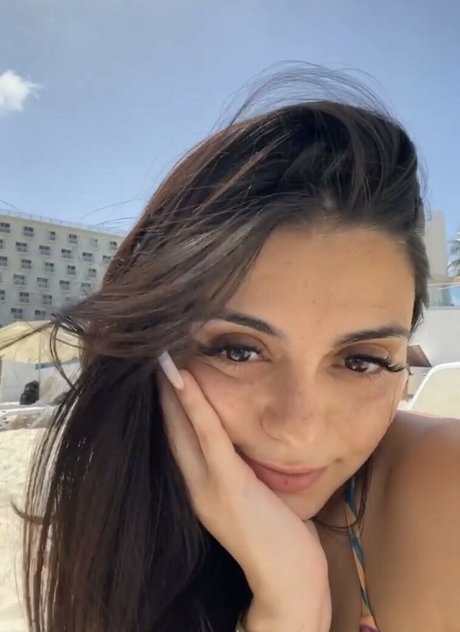 Foreignmatee photo 9