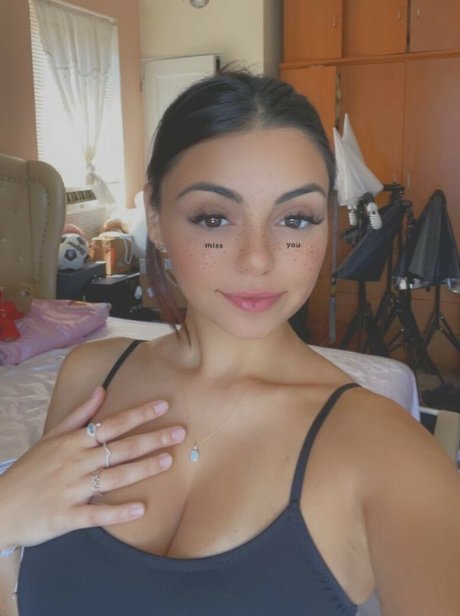 Foreignmatee photo 18